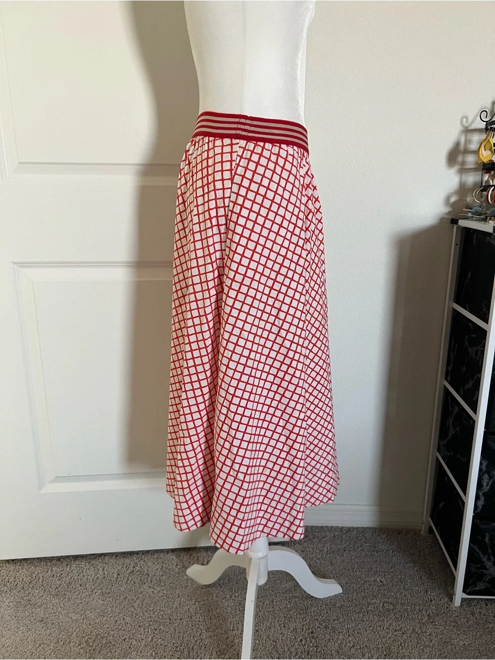 GUC Rare Farm Rio Red White Toucan Maxi Skirt - Picture 4 of 11